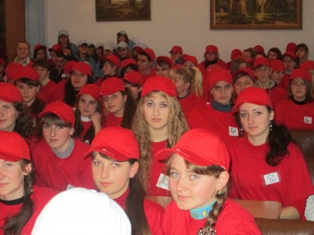 Посвята в волонтери студентів медичного коледжу