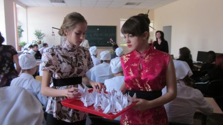 "Захід є захід , схід є схід не зустрітися їм ніколи..." "Захід є захід , схід є схід не зустрітися їм ніколи..."