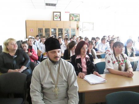 «СВЯТА ПАСКА ЙДЕ ДО ХАТИ, БУДЕМО ВЕЛИКДЕНЬ СВЯТКУВАТИ!» «СВЯТА ПАСКА ЙДЕ ДО ХАТИ, БУДЕМО ВЕЛИКДЕНЬ СВЯТКУВАТИ!»