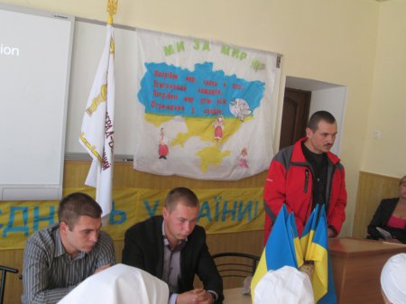 Зустріч студентів з військовими медиками, які повернулися із зони АТО (випускниками медичного коледжу). 