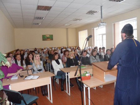 20 листопада 2014 року в КВНЗ «Новоград-Волинський медичний коледж» успішно пройшло регіональне методичне об’єднання викладачів циклу гуманітарної та соціально-економічної підготовки. 