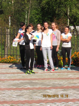 Спортивно-виховний захід "Козацькі розваги" Спортивно-виховний захід "Козацькі розваги"