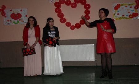 Вечір-конкурс «Все починається з любові»