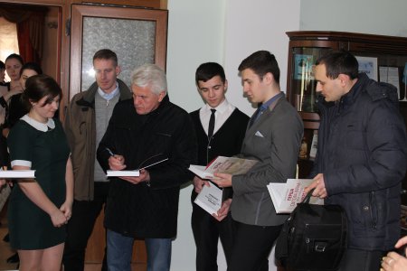 Зустріч студентського активу міста з народним депутатом України Володимиром Михайловичем Литвином Зустріч студентського активу міста з народним депутатом України Володимиром Михайловичем Литвином