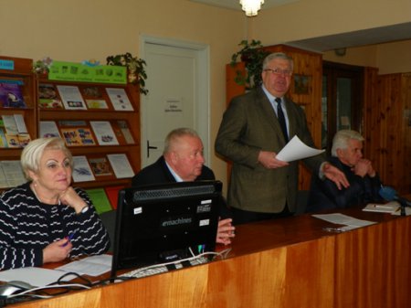 Розумні люди Україні не потрібні: керівники навчальних закладів I-II рівнів акредитації у Житомирі розповіли Литвину про свої біди Розумні люди Україні не потрібні: керівники навчальних закладів I-II рівнів акредитації у Житомирі розповіли Литвину про свої біди