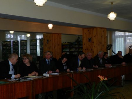 Розумні люди Україні не потрібні: керівники навчальних закладів I-II рівнів акредитації у Житомирі розповіли Литвину про свої біди Розумні люди Україні не потрібні: керівники навчальних закладів I-II рівнів акредитації у Житомирі розповіли Литвину про свої біди