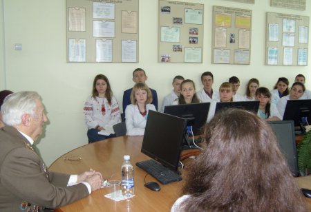 Ніколи в серці не зітреться вогонь тих днів і тих подій Ніколи в серці не зітреться вогонь тих днів і тих подій