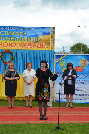 Всеукраїнська акція "Подаруй вишиванку дитині Донбасу!" Всеукраїнська акція "Подаруй вишиванку дитині Донбасу!"