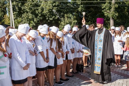 День знань в Новоград-Волинському медичному коледжі День знань в Новоград-Волинському медичному коледжі