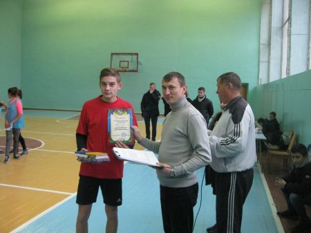 Фізкультурно-спортивні змагання «Спорт для всіх єднає студентів» Фізкультурно-спортивні змагання «Спорт для всіх єднає студентів»
