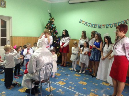 Благодійна акція «Долоньки добрих справ» Благодійна акція «Долоньки добрих справ»