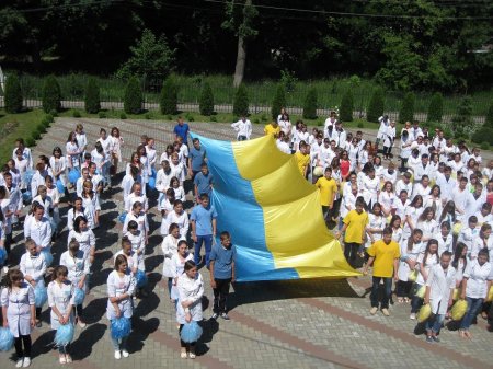 Національно-патріотичне виховання як пріоритетний напрям виховання студентів медичного коледжу Національно-патріотичне виховання як пріоритетний напрям виховання студентів медичного коледжу