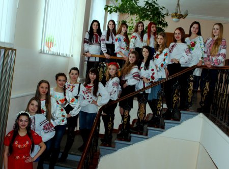 Національно-патріотичне виховання як пріоритетний напрям виховання студентів медичного коледжу Національно-патріотичне виховання як пріоритетний напрям виховання студентів медичного коледжу