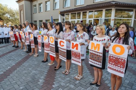 Національно-патріотичне виховання як пріоритетний напрям виховання студентів медичного коледжу Національно-патріотичне виховання як пріоритетний напрям виховання студентів медичного коледжу