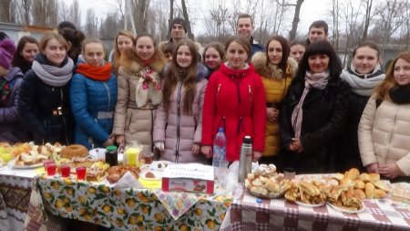ЯК МАСЛЯНУ У НОВОГРАД-ВОЛИНСЬКОМУ МЕДИЧНОМУ КОЛЕДЖІ СВЯТКУВАЛИ