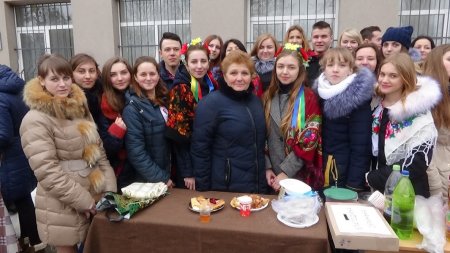 ЯК МАСЛЯНУ У НОВОГРАД-ВОЛИНСЬКОМУ МЕДИЧНОМУ КОЛЕДЖІ СВЯТКУВАЛИ