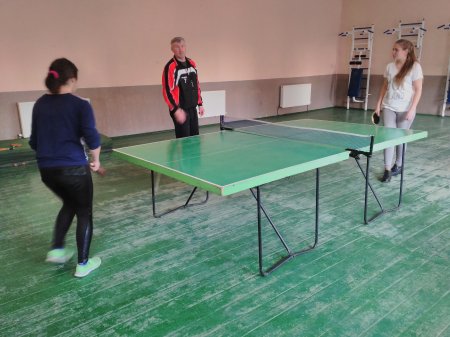 Змагання з настільного тенісу Змагання з настільного тенісу