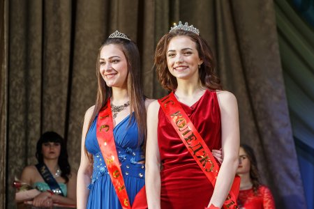 ХVІІ КОНКУРС КРАСИ «МІС МЕДКОЛЕДЖУ-2017!»