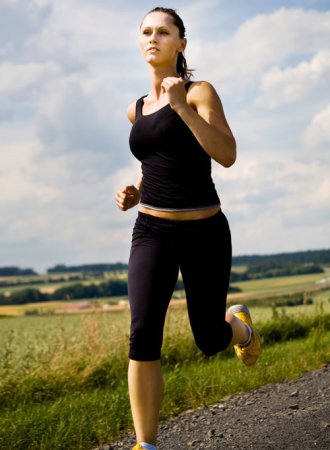 Готуємо тіло до літнього сезону. Біг підтюпцем Готуємо тіло до літнього сезону. Біг підтюпцем