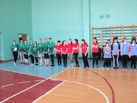 Змагання з волейболу